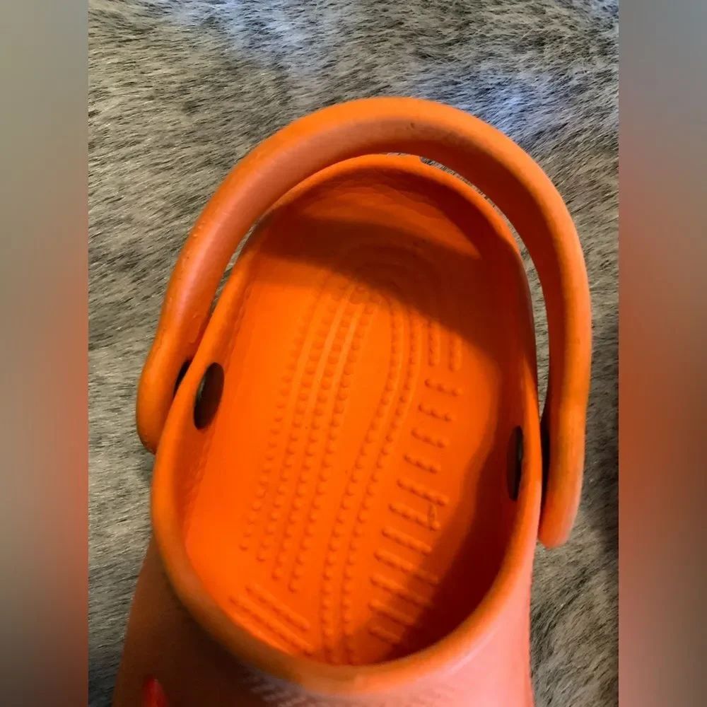 CROCS these bright